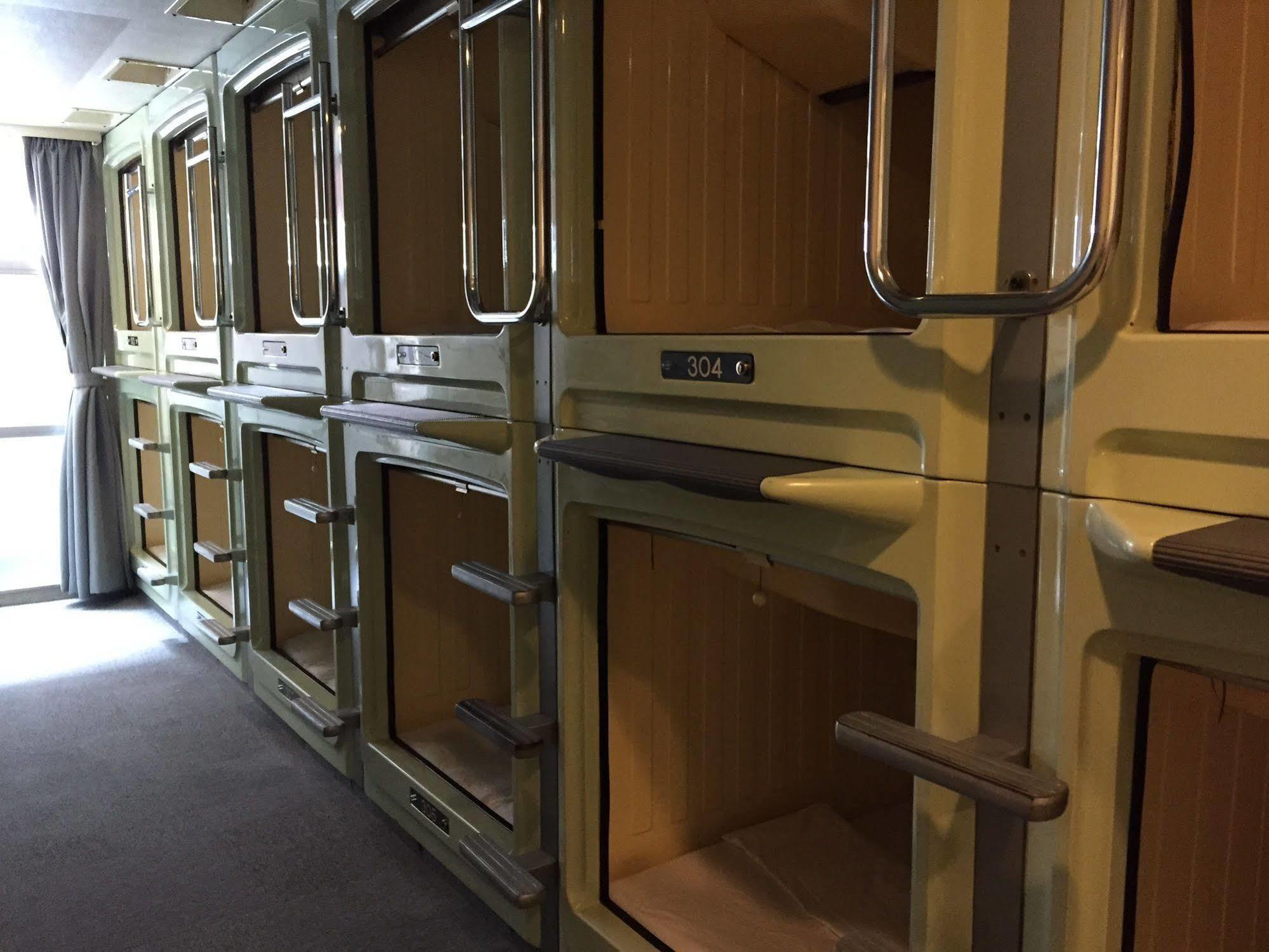 Male Only Capsule Inn Hamamatsucho - Vacation Stay 68799V Токио Екстериор снимка